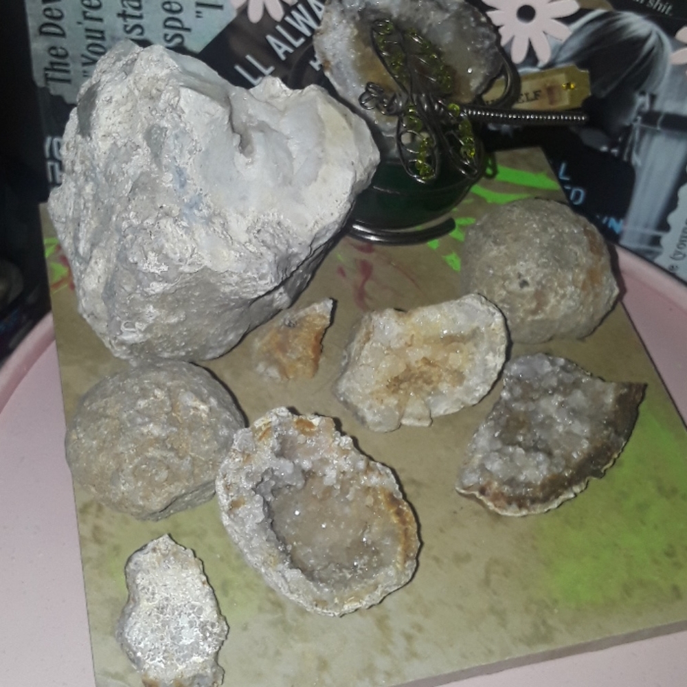 ⭐UNIQUE Geodes Pack - Picture 11 of 13